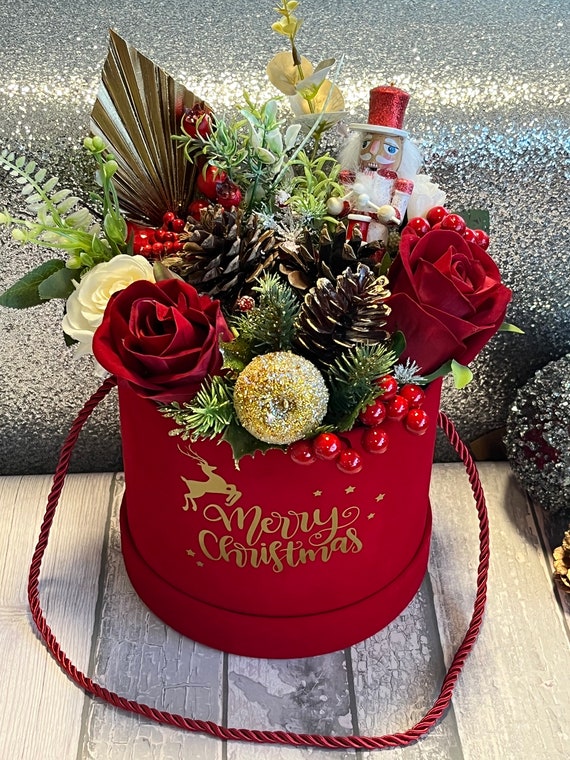 Christmas Floral Gift Christmas Flowers for Mum Personalised Christmas Flowers in a Hat Box Christmas Gifts for Her Christmas Flowers Etsy