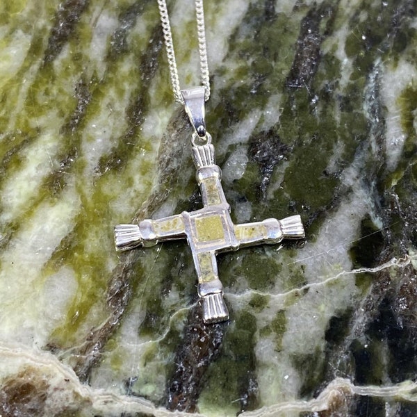 Connemara Marble Stone Set Sterling Silver St Bridgets Cross Pendant.