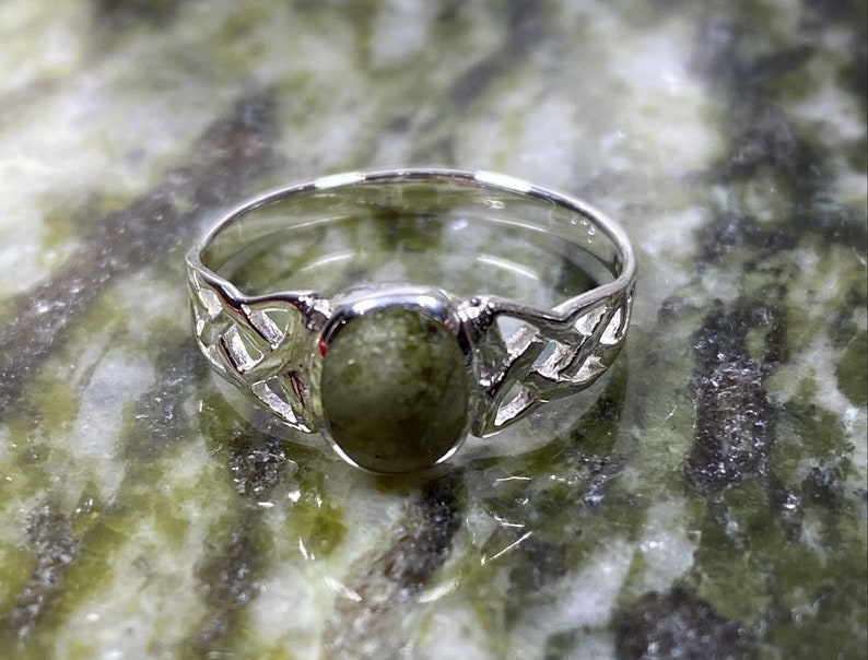 Connemara Marble Stone Set Sterling Silver Celtic Knot Ring. image 2