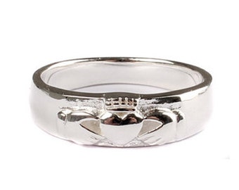 Claddagh Unisex Silver Ring