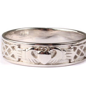 Claddagh Gents Silver Ring