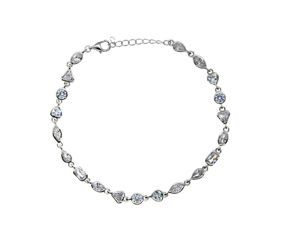 ホワイト CZ ストーンセットのハートデザインのスターリングシルバー 