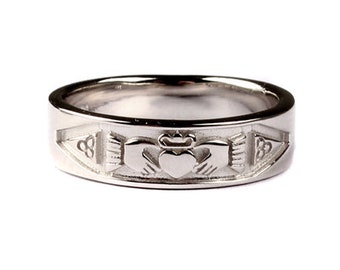 Claddagh Gents Silver Ring