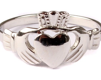 Claddagh Silver Ring