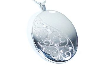 Sterling Silver Oval Design Locket