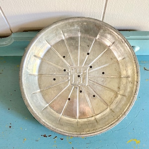 Vintage | Pie Tin