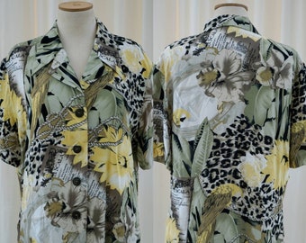 90-tals vintage barockskjorta med rosmönster, leopardmönstrad blommig blus med knappar, blommig oversized skjorta, djurmönstrad blus, leopardmönster