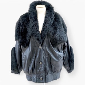 80&#39;s Vintage shearling coat Real leather sheepskin lambskin sherpa coat shearling lamb leather coat, bomber jacket,  genuine fur coat,