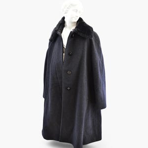 Vintage Gray Cashmere and Wool Coat with Fur Collar. 90&#39;s Women Long Coat. Faux Fur, Winter Maxi Coat. Minimalist Woman Clothing, Gift Idea