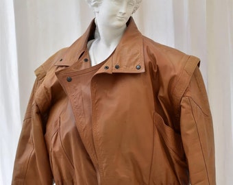 Biker Leather Jacket. Real Leather. Women Genuine Leather Jacket. Short Jacket. Oversized Jacket. Oversized Shoulder Pads. Brown Leather.