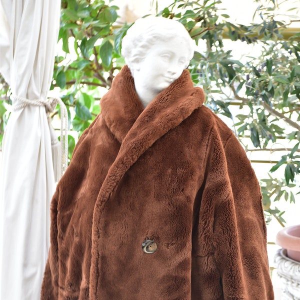 Couture Hélène 80s Brown Fur Coat. Vintage Faux Fur Coat. Vegan Fur. Fur vintage jacket. Women Fur Jacket. Fluffy Teddy Coat. Gift For Her.