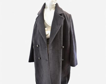 AREZIA - Vintage 1960s Double Breasted Winter Women Coat. Gray Herringbone Overcoat. Minimalist Clothing. Full length. Classy Women Jacket