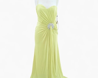 green emerald velvet dress Lime Green Lace Bishop Sleeve Sweetheart Custom Wedding Prom Evening Gown main image 1