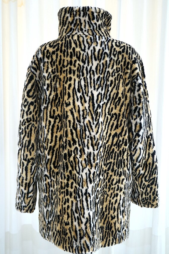 Vintage faux leopard fur. Animal print winter coa… - image 5