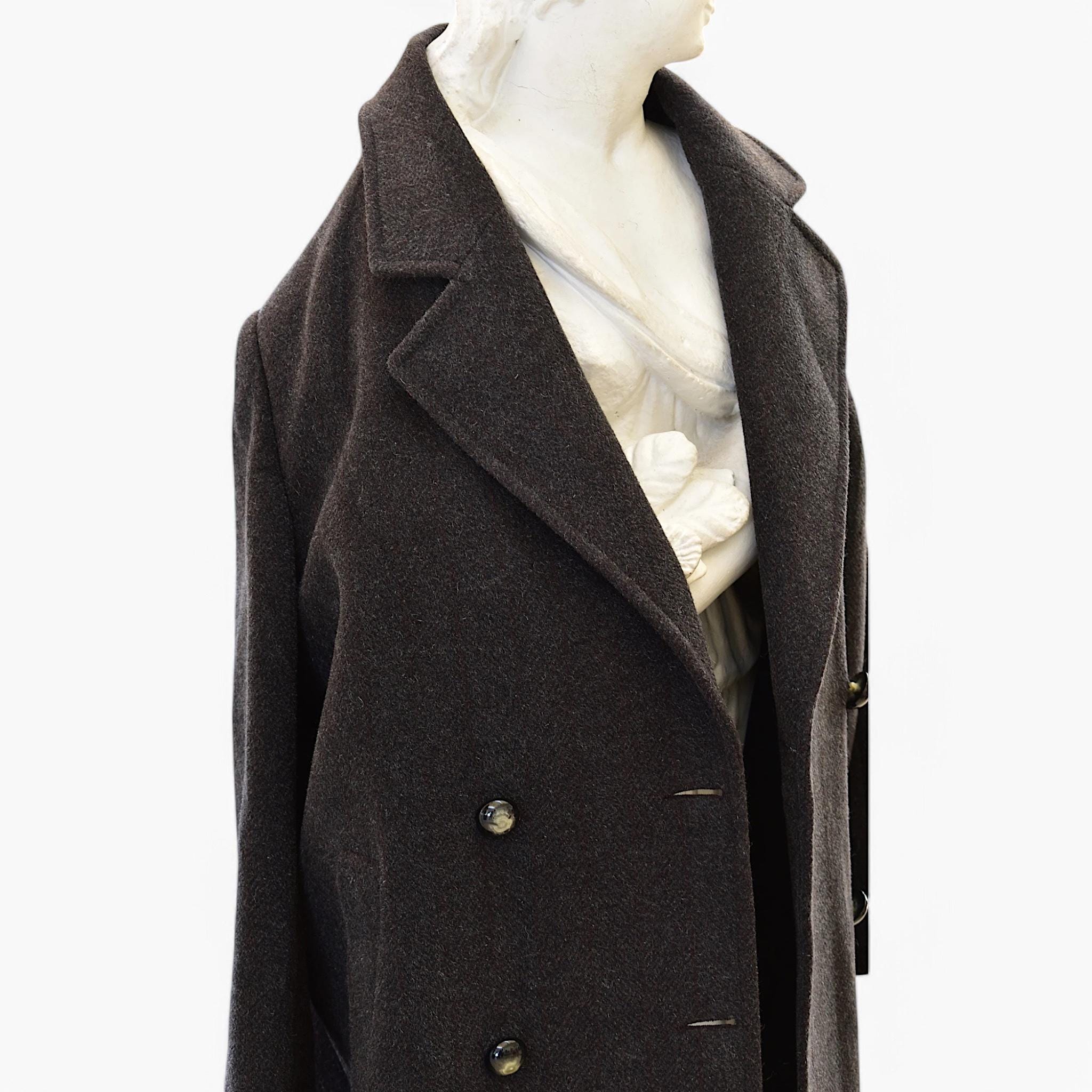 AREZIA - Vintage 1960s Double Breasted Winter Women Coat. Gray