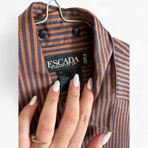 Escada Vintage sidenskjorta 90-tal | Randig 80-talstopp i ren siden | Lyxig designerblus | Preppy långärmad topp | Vintagekläder, present till henne bild 5