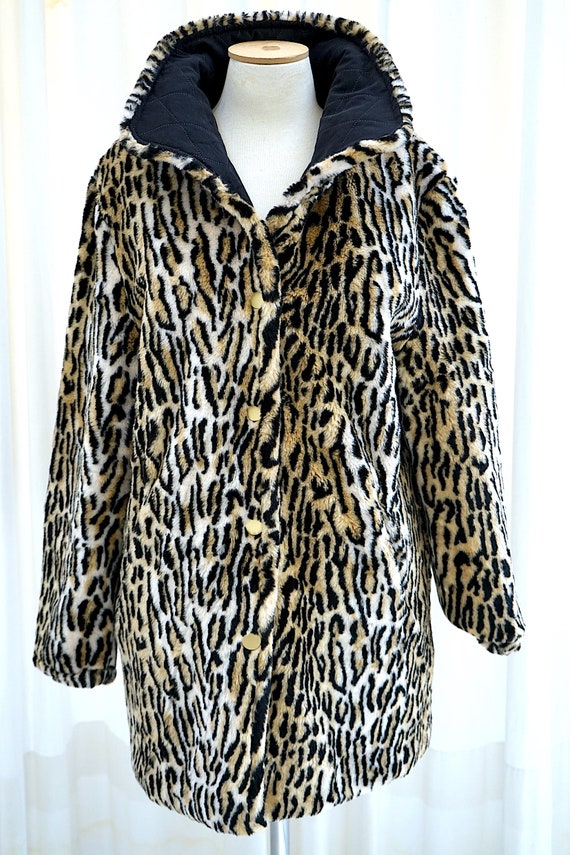 Vintage faux leopard fur. Animal print winter coa… - image 2