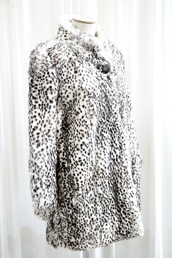 Genuine Black and white Fur coat. Real fur coat. … - image 5