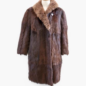 Vintage brown fur coat, Women&#39;s winter fur jacket. Genuine fur coat. Glamorous winter overcoat. Luxury gift for wife. Natural fur size Large