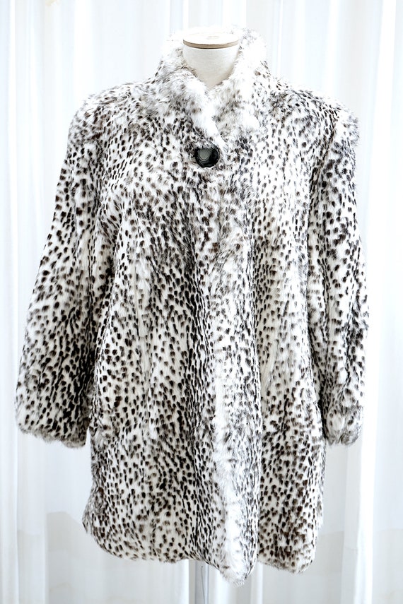 Genuine Black and white Fur coat. Real fur coat. … - image 2