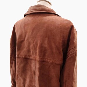 Trenca vintage. Chaqueta de cuero para hombre. Abrigo Montgomery XL para hombre. Ropa de abrigo de los 90. Abrigo de ante con botones de palanca. Un regalo para él. imagen 6