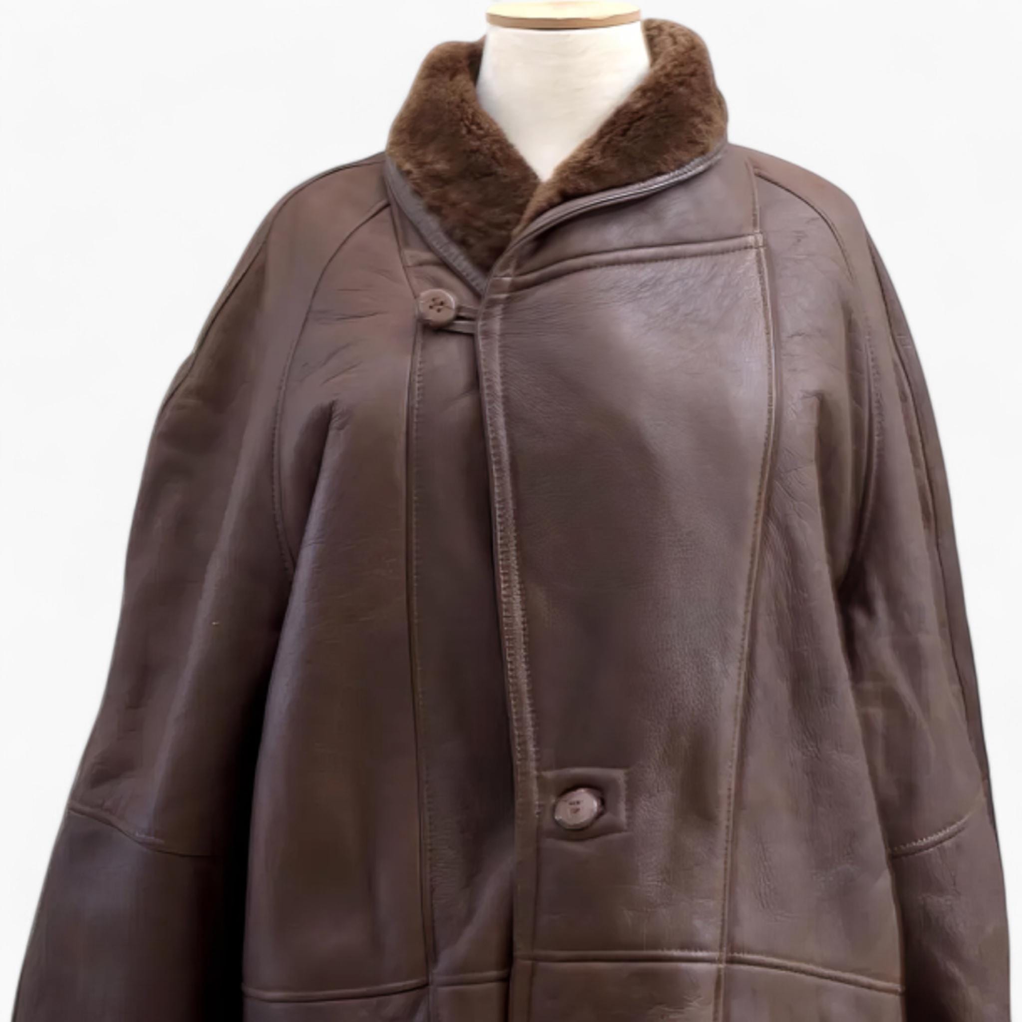 メンズ本革ムートンコート。ヴィンテージブラウンレザーコート。1940 