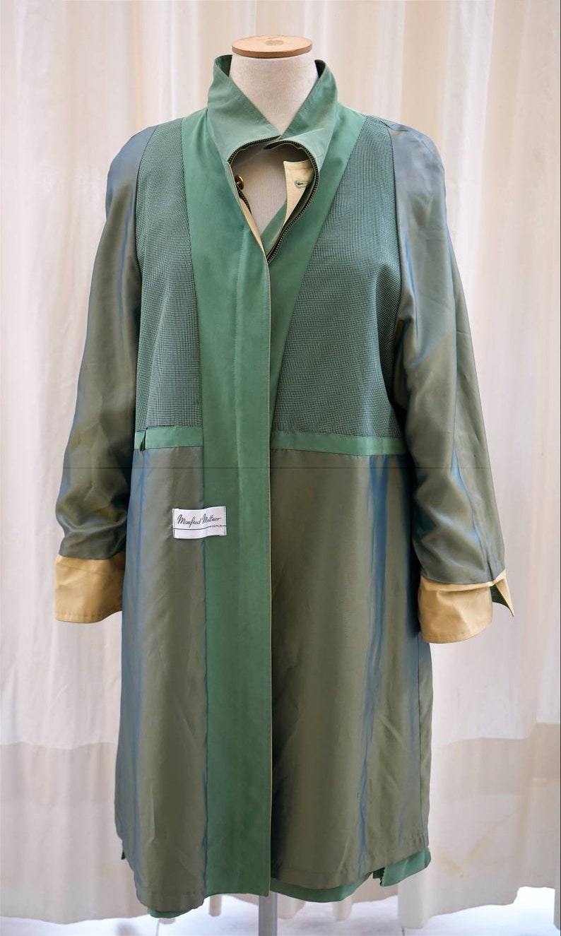 Vintage Women 80's Coat. Trench Mac Jacket Green-Yellow Bright Coloured. Double Layer Oversized Coat. Mod Trench Coat. Long Windbreaker L/XL image 8