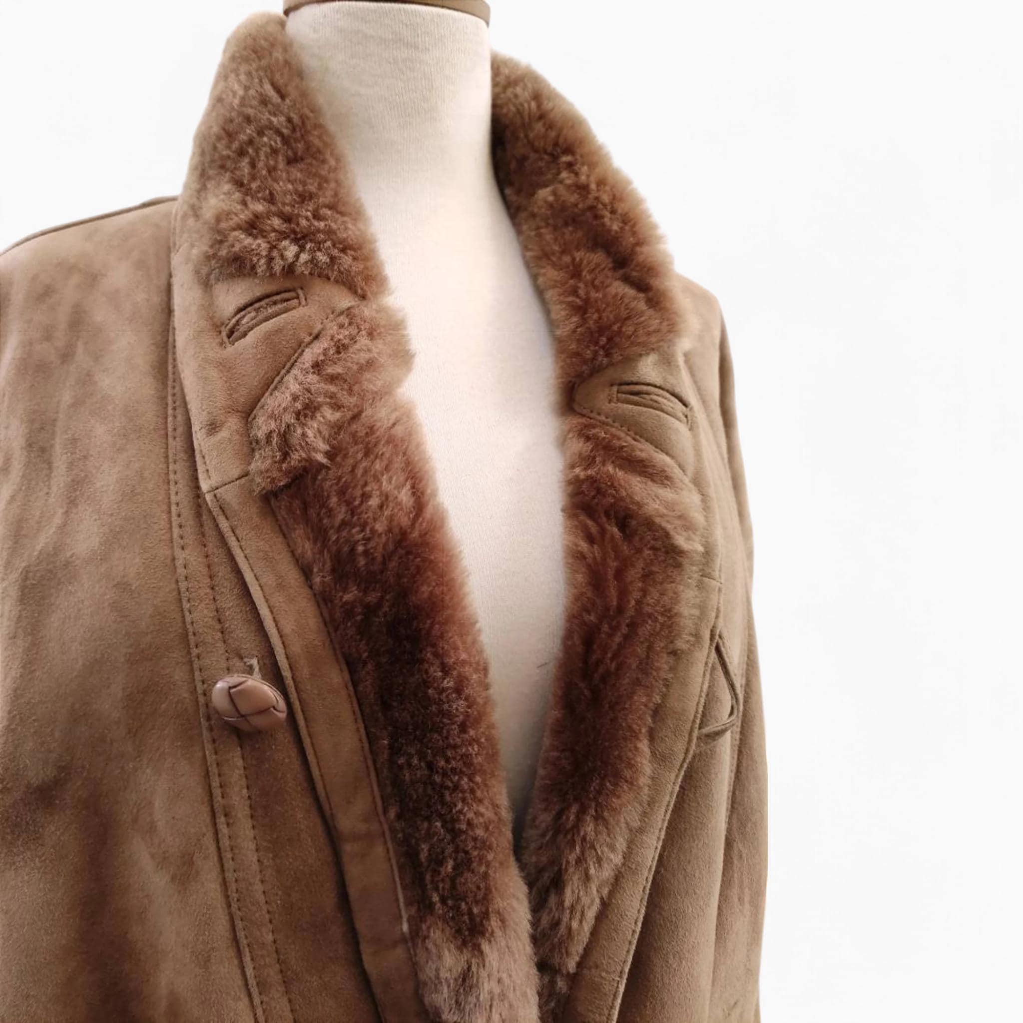 Umberto Olivieri 90's Unisex Beige Shearling Coat. Vintage Boho
