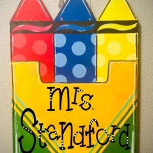 Crayon box door hanger, teacher appreciation gift, teacher door hanger, personalized door hanger, classroom decor, back to school gift