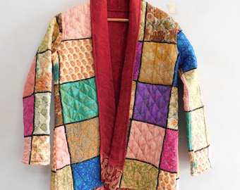 Vestes multicolores Indian Patchwork Designer Manteau en soie matelassé à la mode Vestes ethniques pour cadeau d’hiver pour elle