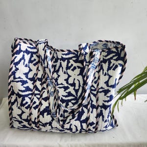 Bolso de mano indio acolchado de algodón: bolso de hombro bohemio con estampado floral