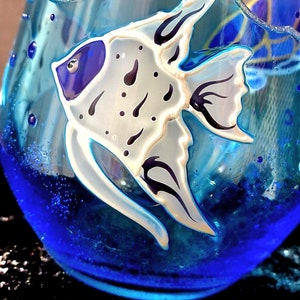 Hand painted Ocean Turtle swimming wine glass Sea wine glasses Beach sea life Unigue gift Turtle Fish hand painted glass Wedding party gift