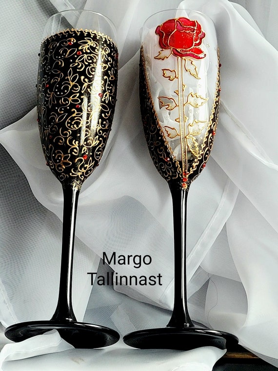 Red Roses Wedding Glasses. Hand Painted Champagne Flutes. Set