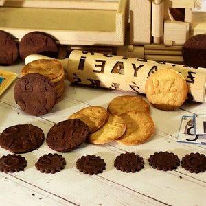Rolling Pin with recipt and cookie cutter , embossing rolling pin, Engraved Rolling Pin, gift, cooking with children, baby in the kitchen