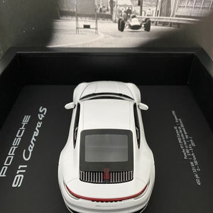 Cadre 3D Porsche 911 992 Carrera 4S image 10