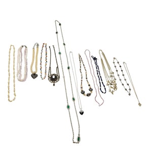 Vintage Lot of 13 Estate Jewelry Assortment Of Necklaces Gold Silver Beads