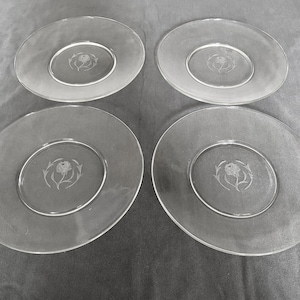 Juego de 4 Vintage Etched Rose Art Clear Glass Salad Dessert Luncheon Plates 8&quot;