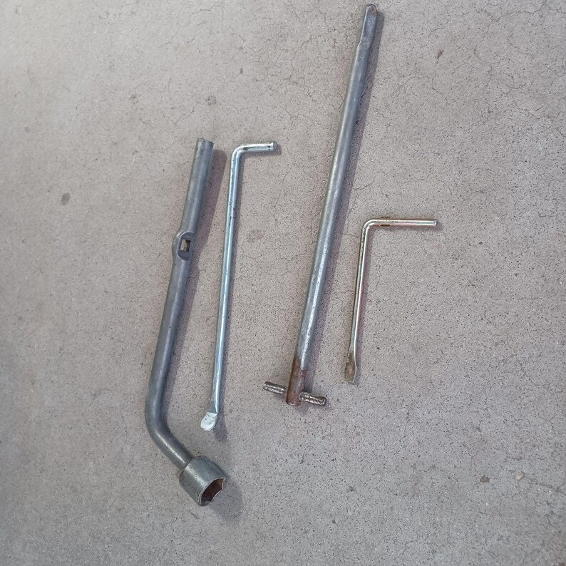 Chiave a batteria per auto, kit di ricambio per pneumatici Chiave a batteria per auto, kit di ricambio per pneumatici