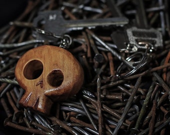 Porte-clés artisanaux en bois réutilisé