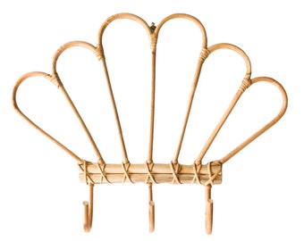 Rattan Shell Wall Hooks | Beach Nursery Decor | Coastal Ocean Room