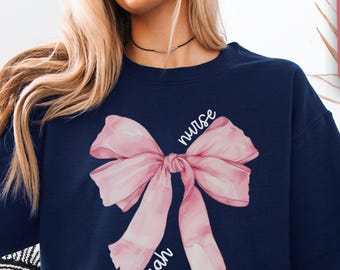 Sudadera de enfermera registrada personalizada con nombre, sudadera con capucha de bolsillo de enfermera registrada personalizada, atuendo de vida de enfermera, ropa de agradecimiento para enfermeras, lindo regalo de enfermera