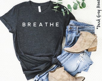 Camiseta Breathe: Camiseta Bella Canvas de algodão - Design inspirador de ioga