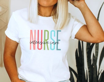 Süßes multicolor ICU Krankenschwester Shirt für IntensivpflegerInnen, NICU MICU Icu Krankenschwester Rn Grad Geschenke, Zukünftige icu Krankenschwester Shirts Kaffee Scrubs