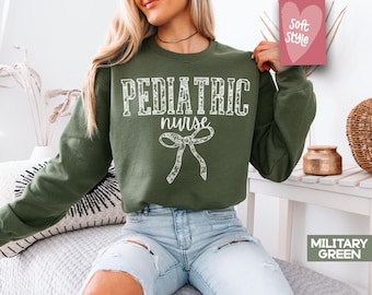 Sweat-shirt pédiatrique, chemise coquette pédiatrique, sweat-shirt PEDS, chemise d'infirmière pédiatrique, col rond mignon pédiatre, cadeau d'infirmière pédiatrique, cadeau pédiatrique