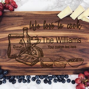 Cutting Board Personalized, Family Gift, Custom Cutting Board, Kitchen Decor, Engraved Walnut Cutting Board Large, Mothers Day Cutting Board