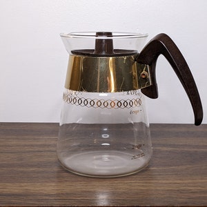 Corning Heat Proof Glass Coffee Carafe - Gold Interlocking Diamond Band Pattern