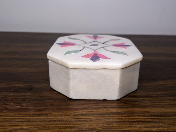Vintage Alabaster Lidded Box, Pink and Blue Pearl… - image 5