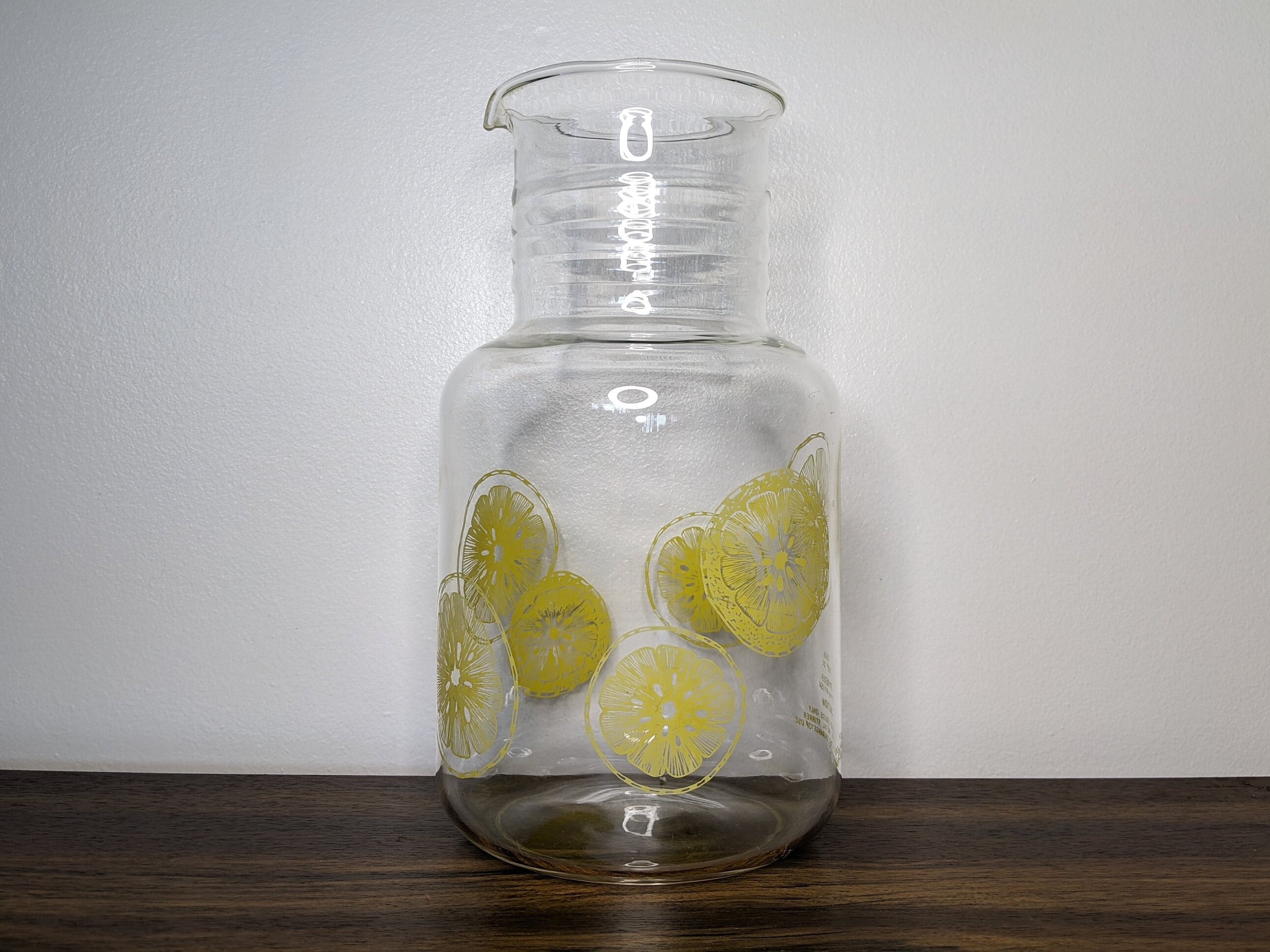 Vintage Pyrex juice carafe with lemon print – Ma and Pa's Attic ®