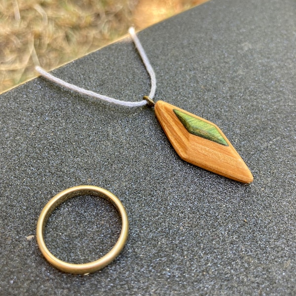 Skateboard Kette - recycelt - Schmuck - Holzoptik