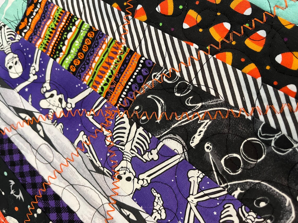 Chemin de Table pour Halloween, Chemin de Table Rouge, Chemin de Table